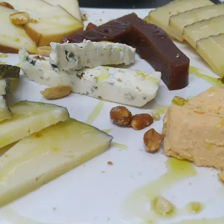 Torrepalacio فندق 2*