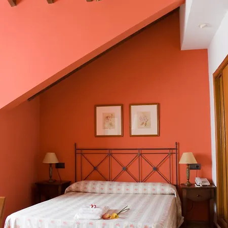 Torrepalacio Hotel 2*